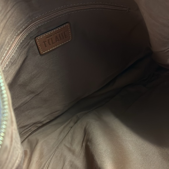 Alviero Martini Shoulder Bag (Large) - Picture 8 of 9